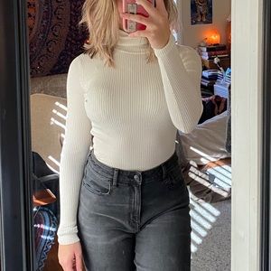 White Ribbed Long-sleeve Turtleneck